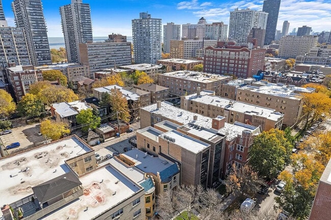 Building Photo - 5733 N Winthrop Ave