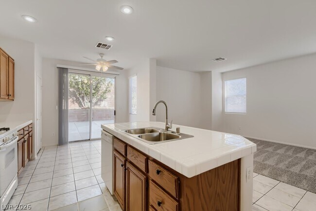 Building Photo - 1037 Plentywood Pl