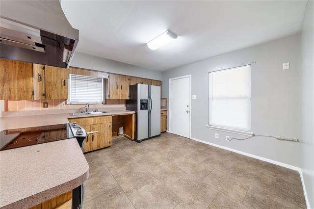 Building Photo - 2605 San Medina Ave