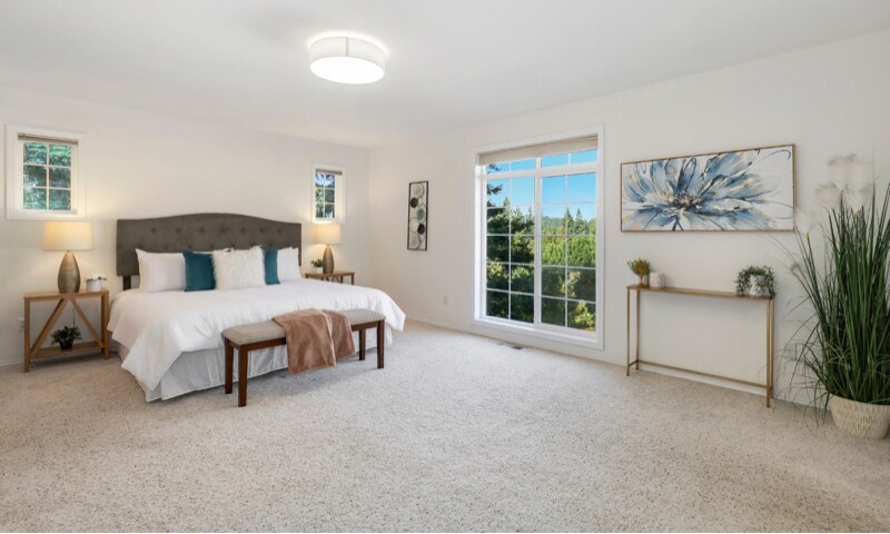 Building Photo - 2541 Lynnwood Ave NE