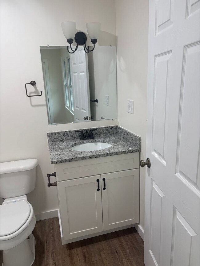 Building Photo - Newly remodeled house available now!