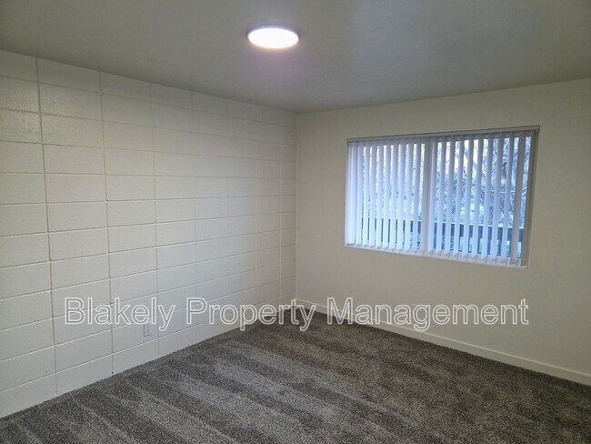 Building Photo - 2118 S Roosevelt St