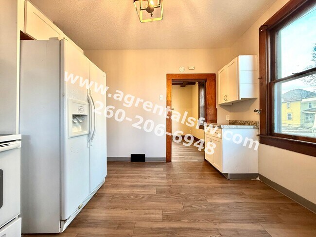 Building Photo - 2921 Broadway