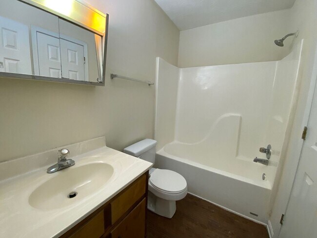 Building Photo - PRE-LEASING FOR AUGUST 2026!