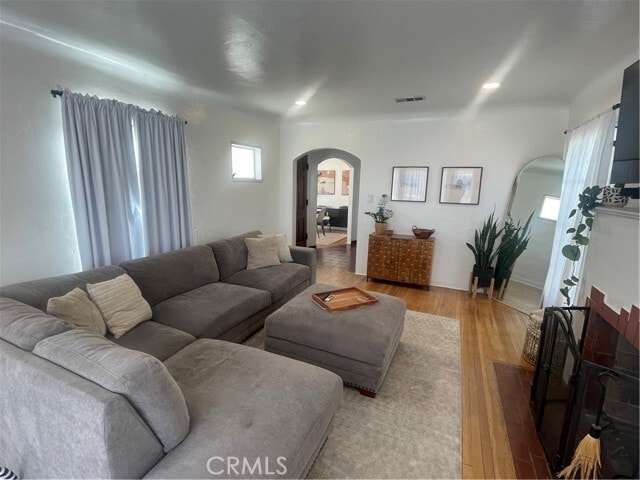 Building Photo - 4586 Sunnyside Dr
