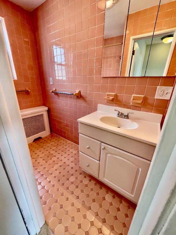 Building Photo - 1809 S 13th St