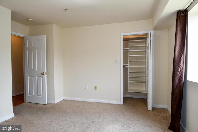 Building Photo - 4116 Ames St NE
