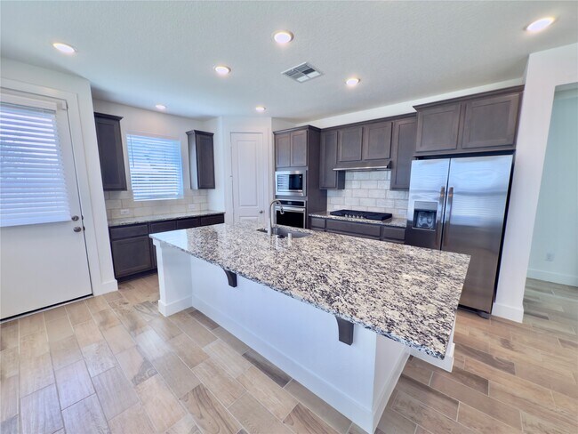 Building Photo - 15206 Cortines Ct