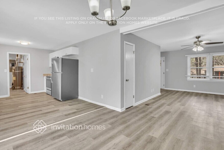 Building Photo - 3545 Stanford Cir