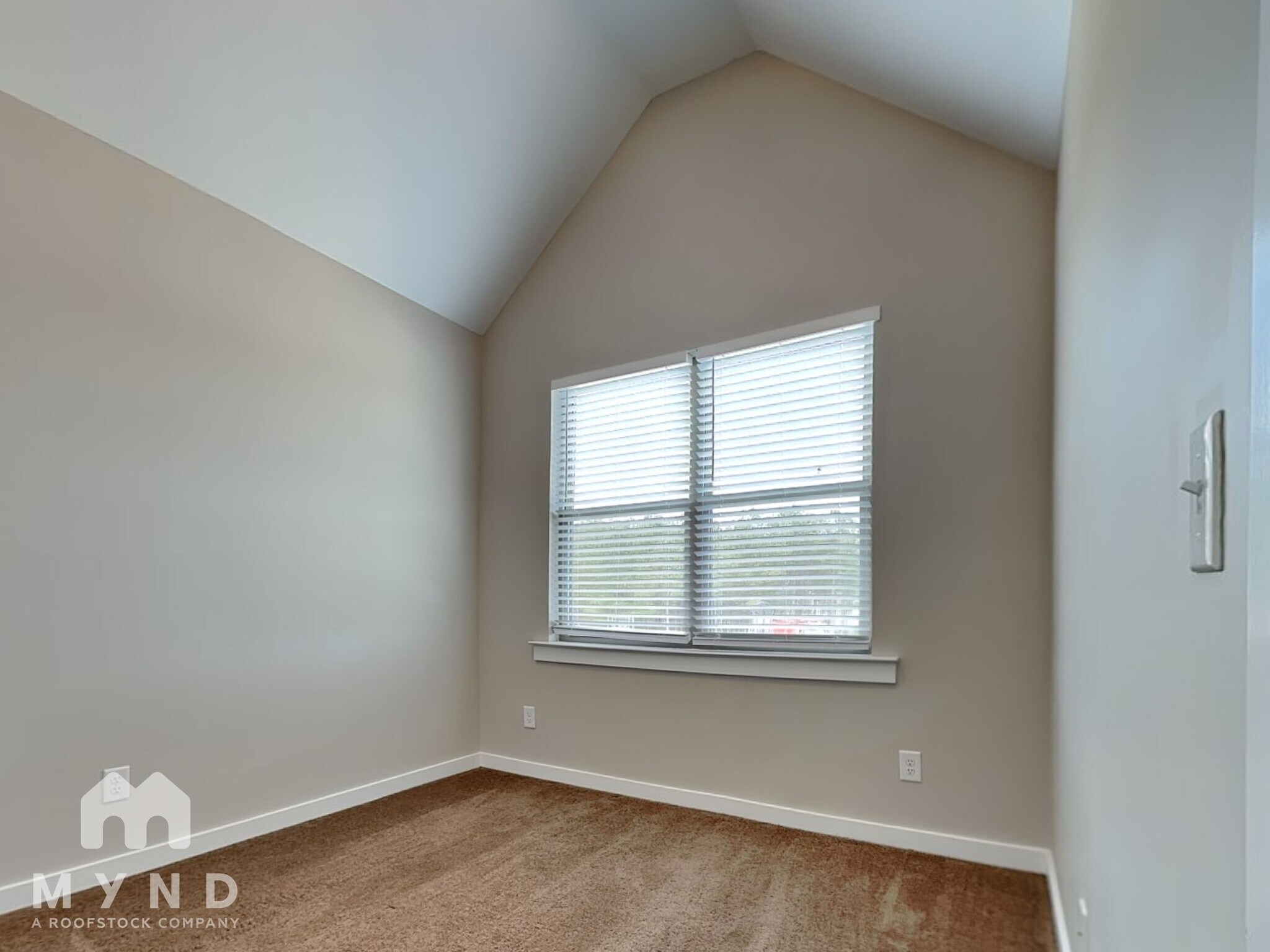 Building Photo - 15534 Tide Water Ct