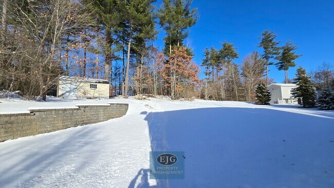 Building Photo - 126 Pinecrest Rd