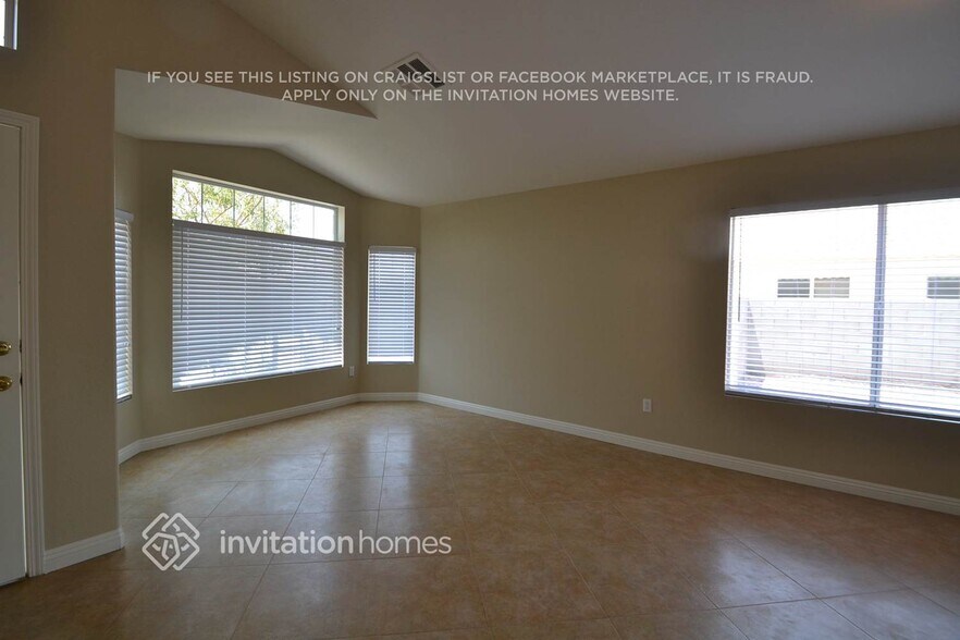 Building Photo - 1718 Watercreek Dr