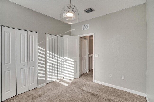 Building Photo - 389 NE 208th Terrace