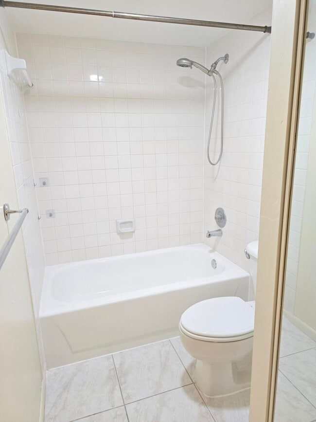 Building Photo - 3811 38th Way