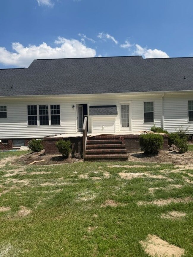 Building Photo - 3 Bed/2 Bath with Bonus Room in CBA Schools