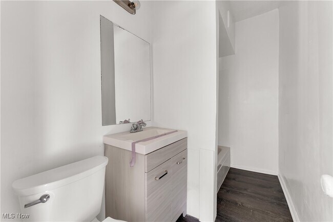 Building Photo - 430 E 149th St