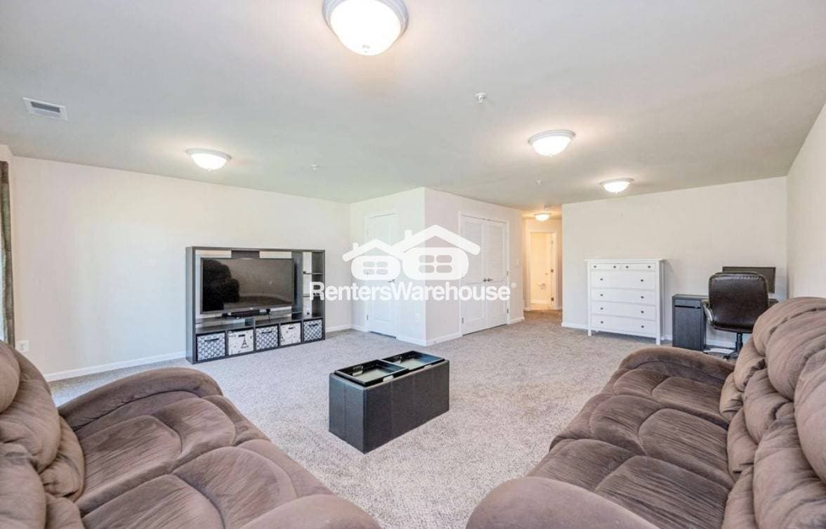 Building Photo - 9414 Paragon Ct