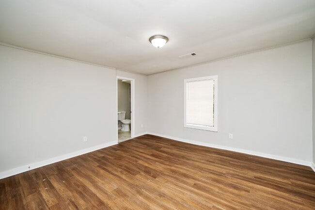 Building Photo - 1812 26th Ave