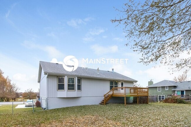 Building Photo - 3 Bedroom Pet-Friendly Home in Kearney, MO with Main Street Renewal
