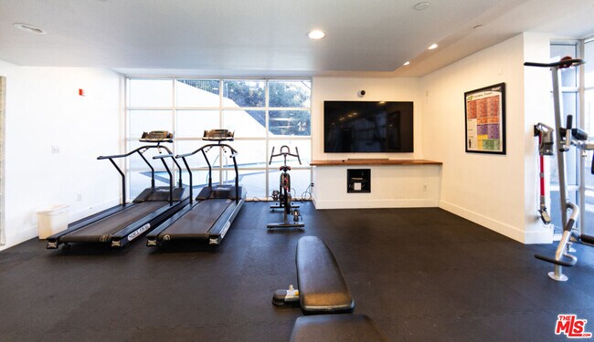 Building Photo - 171 N Church Ln