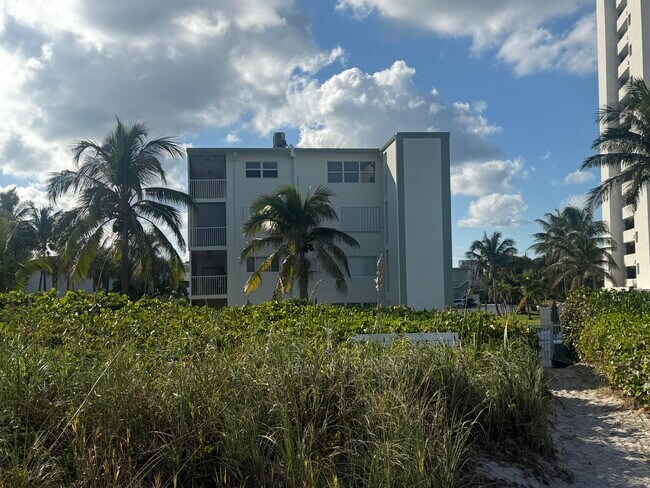 Building Photo - 3600 N Ocean Dr