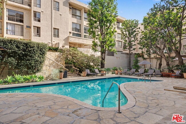 Building Photo - 1440 Veteran Ave