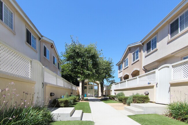 Building Photo - 5730 S Glennie Ln