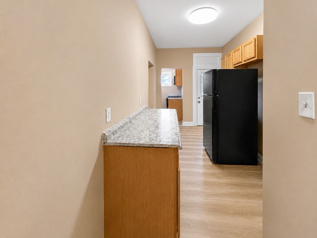 Building Photo - Beautifully Charming 3 Bedroom Home Available Now in Baltimore