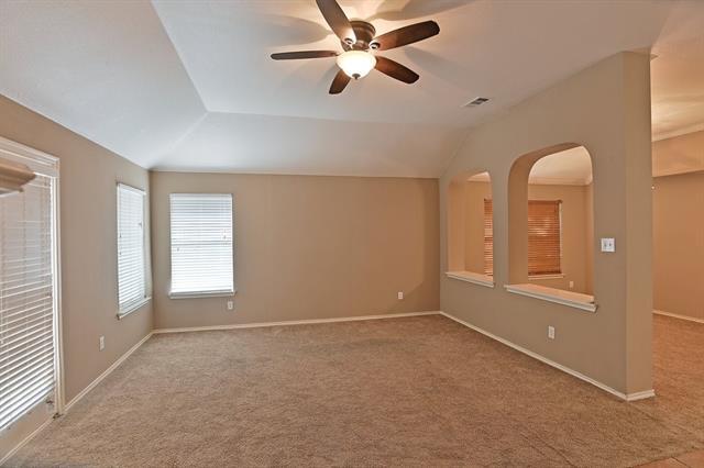 Building Photo - 1073 Red Hawk Dr