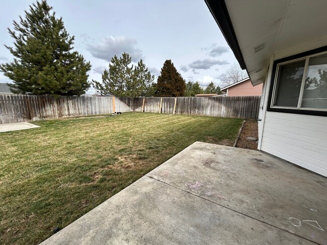 Building Photo - Charming West Boise Home - Newly Updated