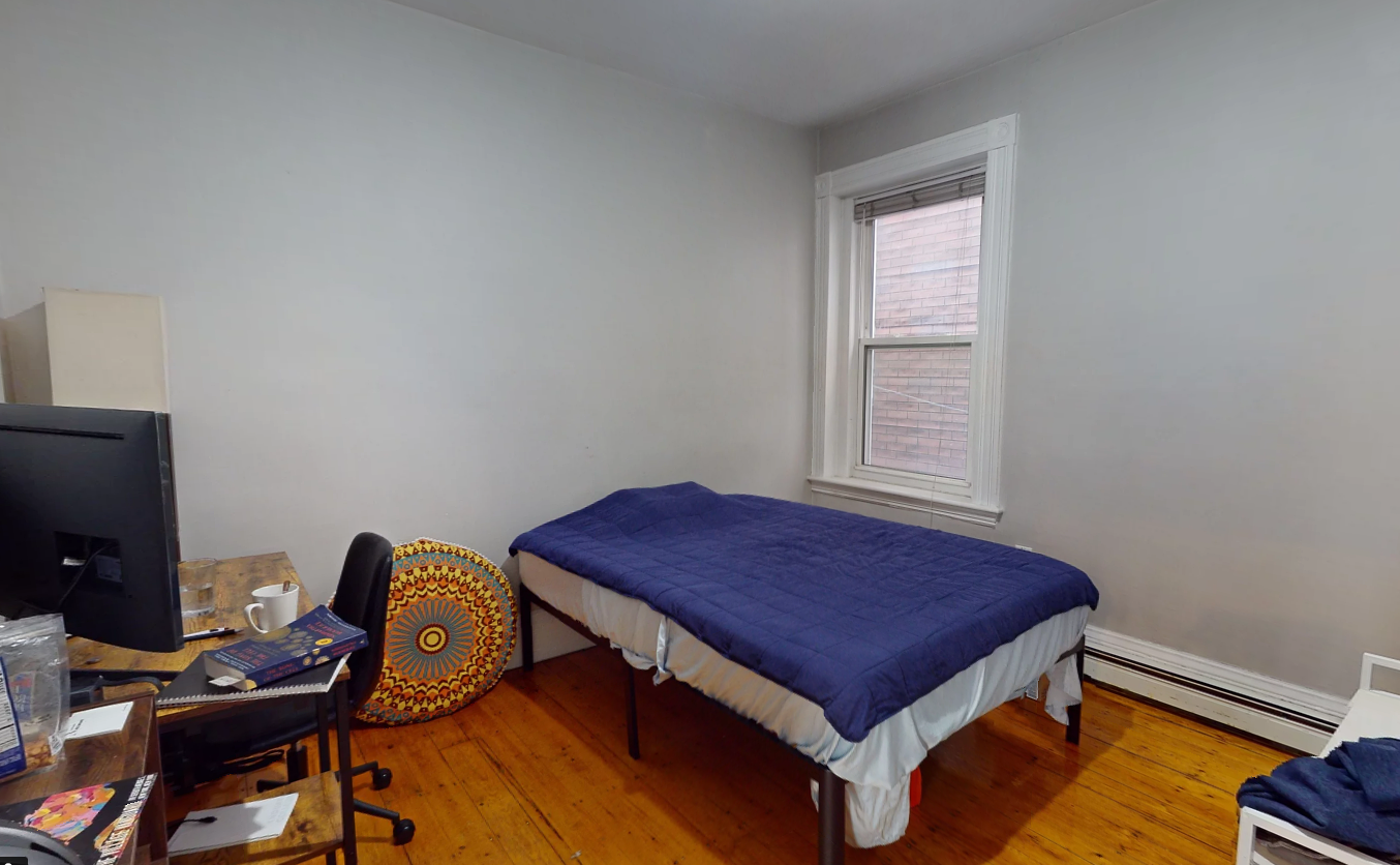 Apt #2L - 147 Columbia St