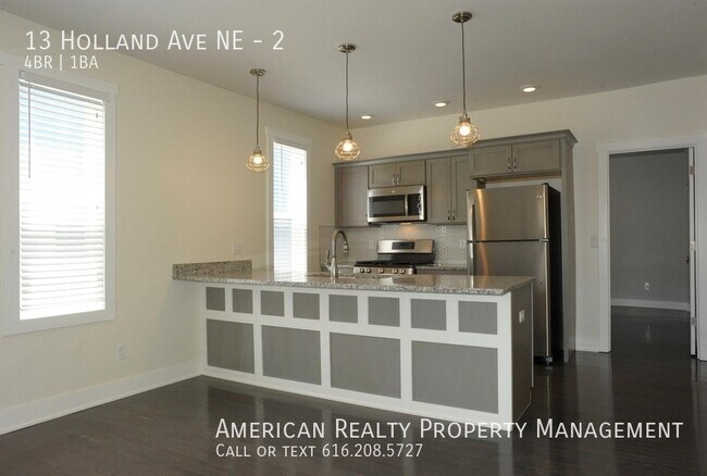 Building Photo - 13 Holland Ave NE