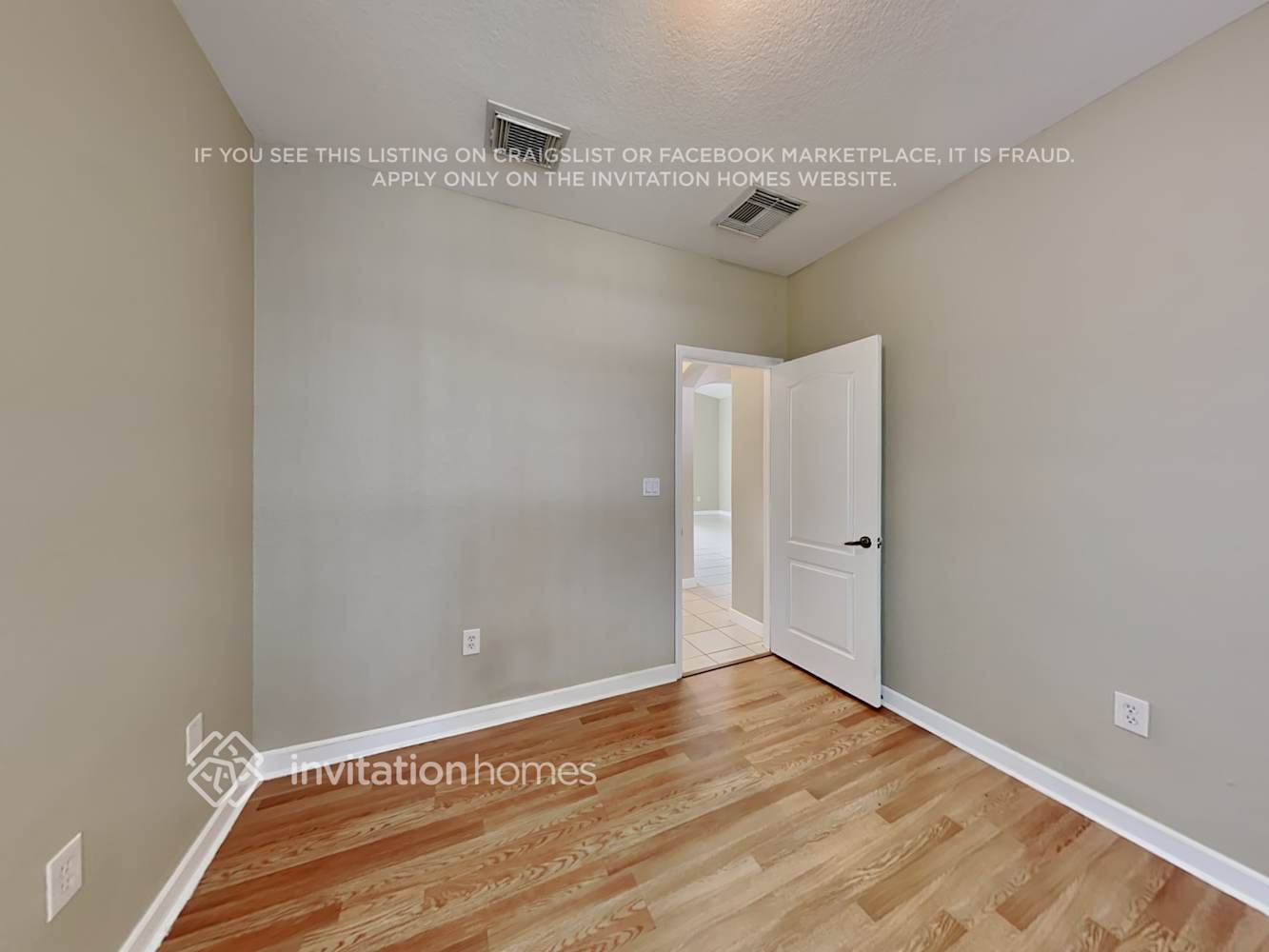 Building Photo - 15551 SW 21st Terrace