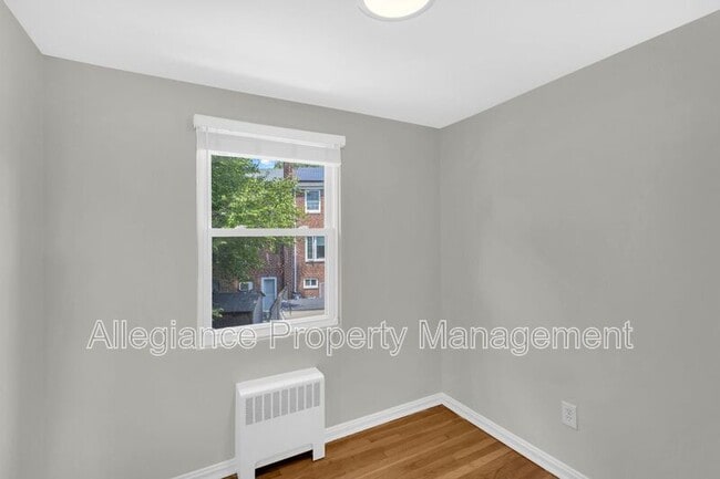 Building Photo - 46 Ancell St