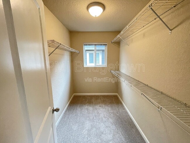 Building Photo - 14815 SE Rupert Dr