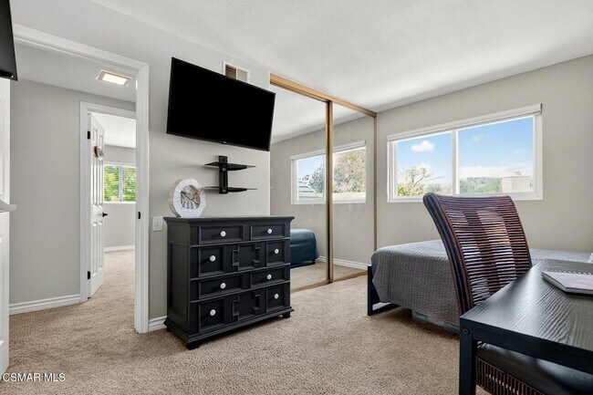 Building Photo - 907 Sagebrush Pl