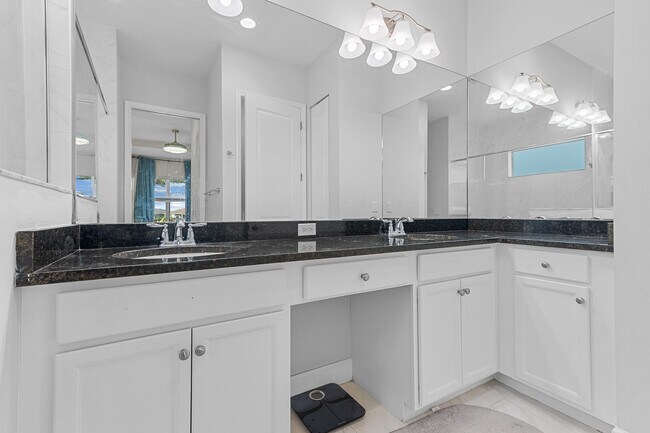 Building Photo - 5934 Buttonbush Dr