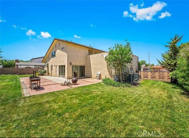 Building Photo - 39812 Golfers Dr