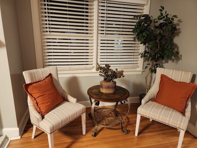 Building Photo - 1215 Trotwood Ave