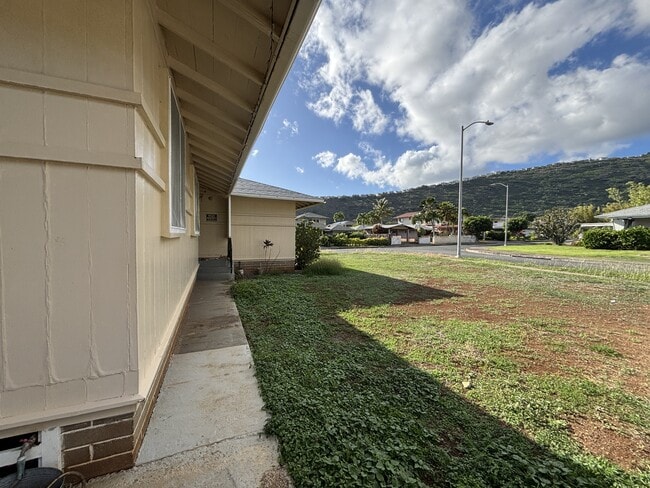 Building Photo - 5265 Manauwea St