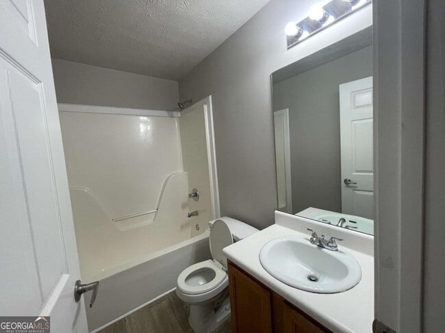 Building Photo - 2077 Patterson Park Pl