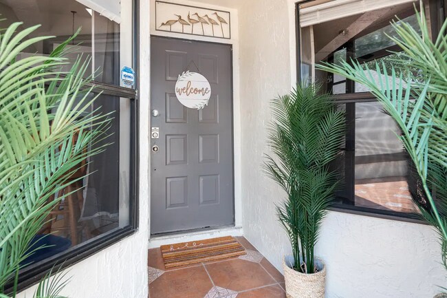 Building Photo - 134 Lakepointe Cir