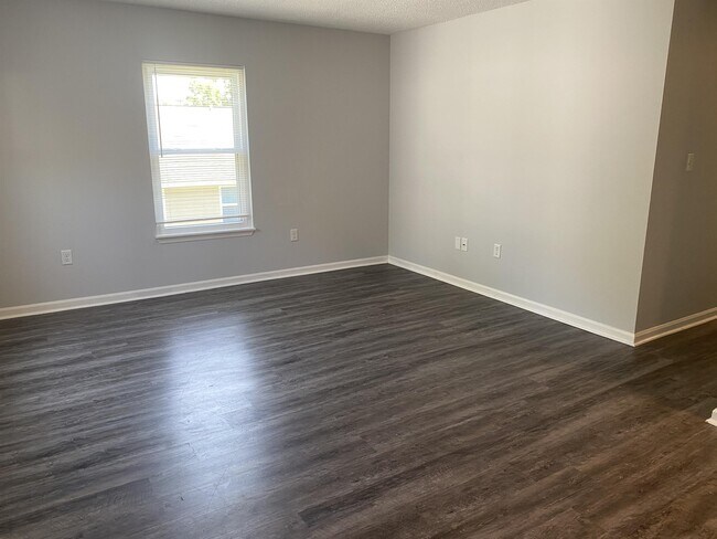 Building Photo - 1251 Sumner Ave