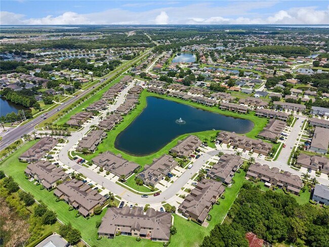 Building Photo - 2438 Seven Oaks Dr