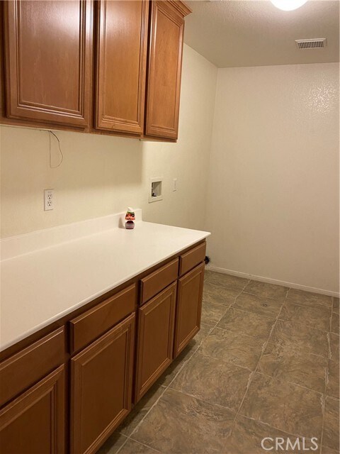 Building Photo - 5505 Sunset Ridge Dr