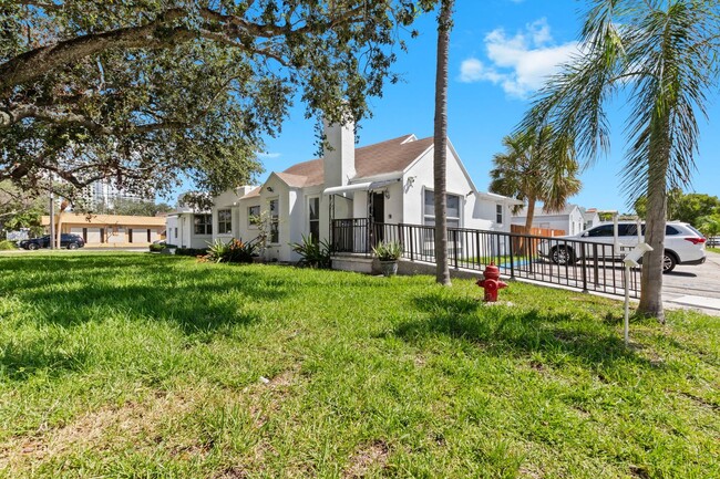 Building Photo - Charming 2-Bedroom Single-Family Home with...