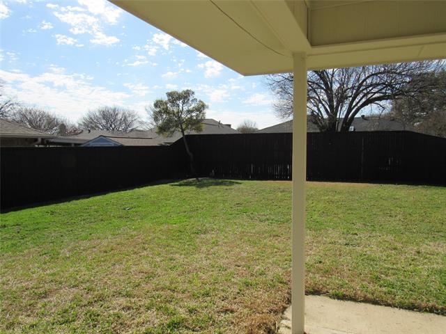 Building Photo - 2312 Blue Cypress Dr