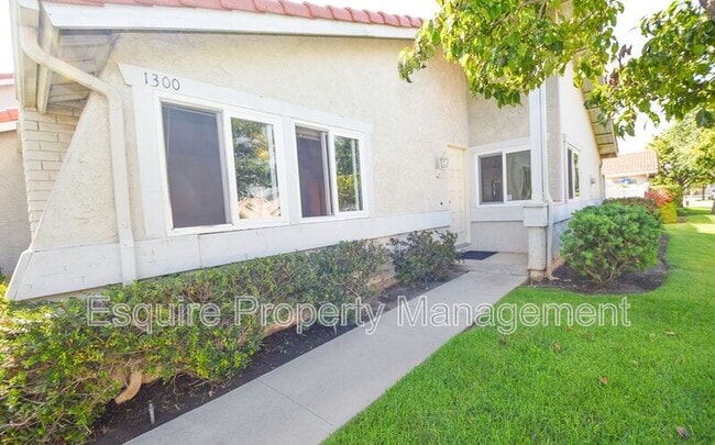 Building Photo - 1300 Gina Dr