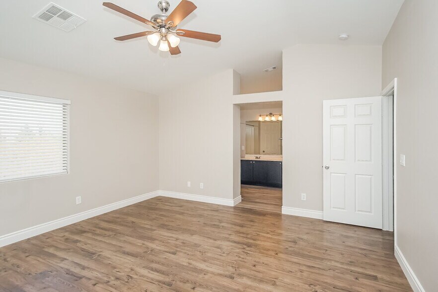 Building Photo - 3523 Ashford Grove St