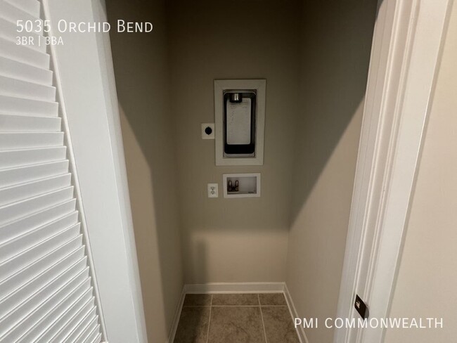 Building Photo - 3 Bed / 2.5 Bath Brand New Townhouse (Avai...